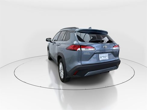 Used 2023 Toyota Corolla Cross LE image 6