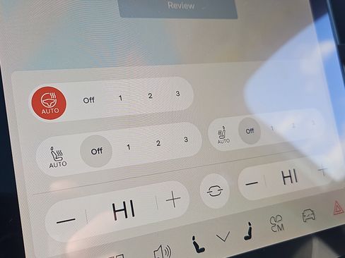 New 2026 Volvo EX30 Plus w/ Protection Package Premier image 8