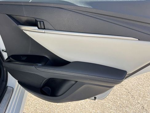 Used 2025 Toyota Camry XLE w/ Premium Package FWD image 9
