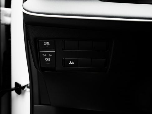 New 2026 Nissan Leaf image 16