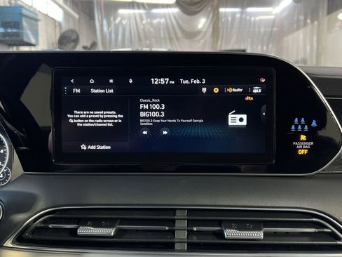 Used 2022 Hyundai Palisade Calligraphy image 17