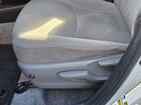 Used 2013 Toyota Prius Three w/ Solar Roof Pkg image 27