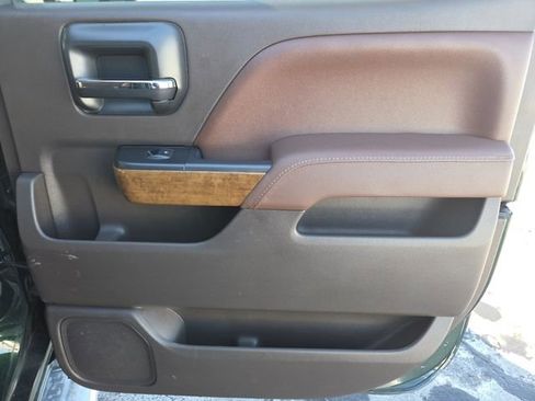 Used 2015 Chevrolet Silverado 1500 High Country w/ High Country Premium Package image 27