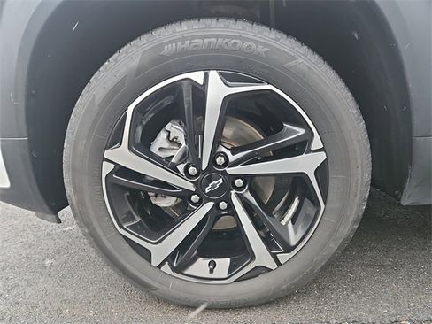 Used 2021 Chevrolet TrailBlazer RS w/ Sun and Liftgate Package image 33