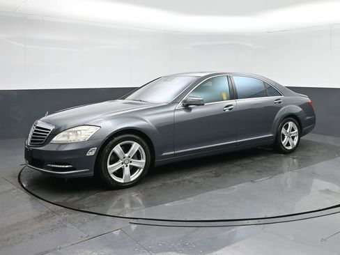 Used 2010 Mercedes-Benz S 550 image 3