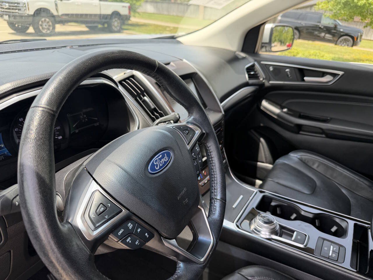 Used 2019 Ford Edge Titanium w/ Equipment Group 301A FWD image 27