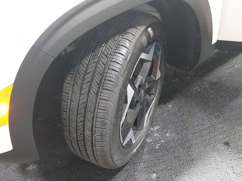 New 2026 Kia Seltos S image 32