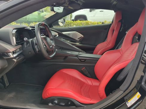 Used 2020 Chevrolet Corvette Stingray Premium Cpe w/ 3LT Preferred Equipment Group image 15