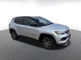 Used 2025 Jeep Compass Limited video 2