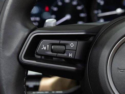 Used 2024 Porsche 911 Carrera image 42