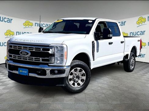 Used 2023 Ford F250 XLT image 3