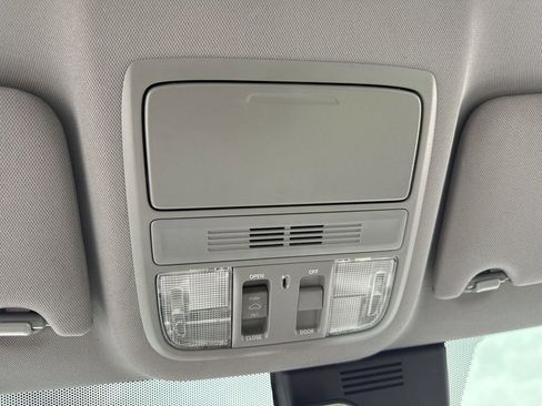 Used 2019 Honda Accord EX image 16