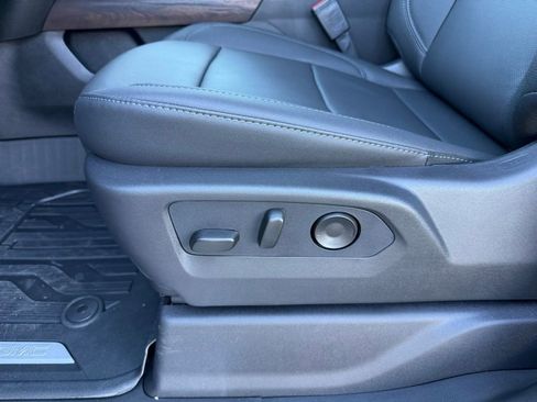 New 2026 GMC Sierra 2500 SLT image 11