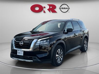 Used 2025 Nissan Pathfinder SL