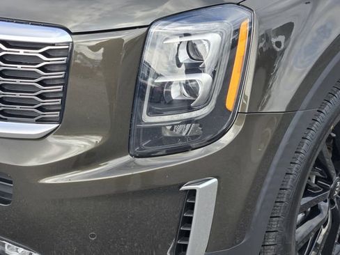 Used 2020 Kia Telluride SX w/ SX Prestige Package image 8