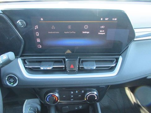 Certified 2024 Chevrolet TrailBlazer LT w/ Driver Confidence Package image 32