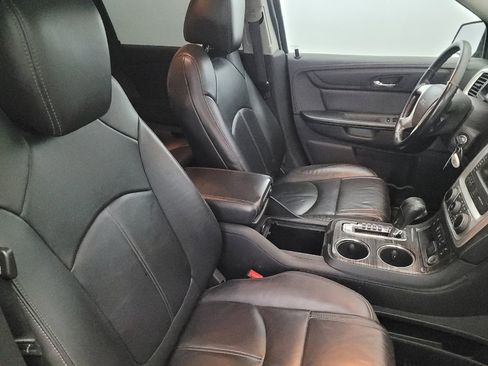 Used 2016 GMC Acadia SLT image 21