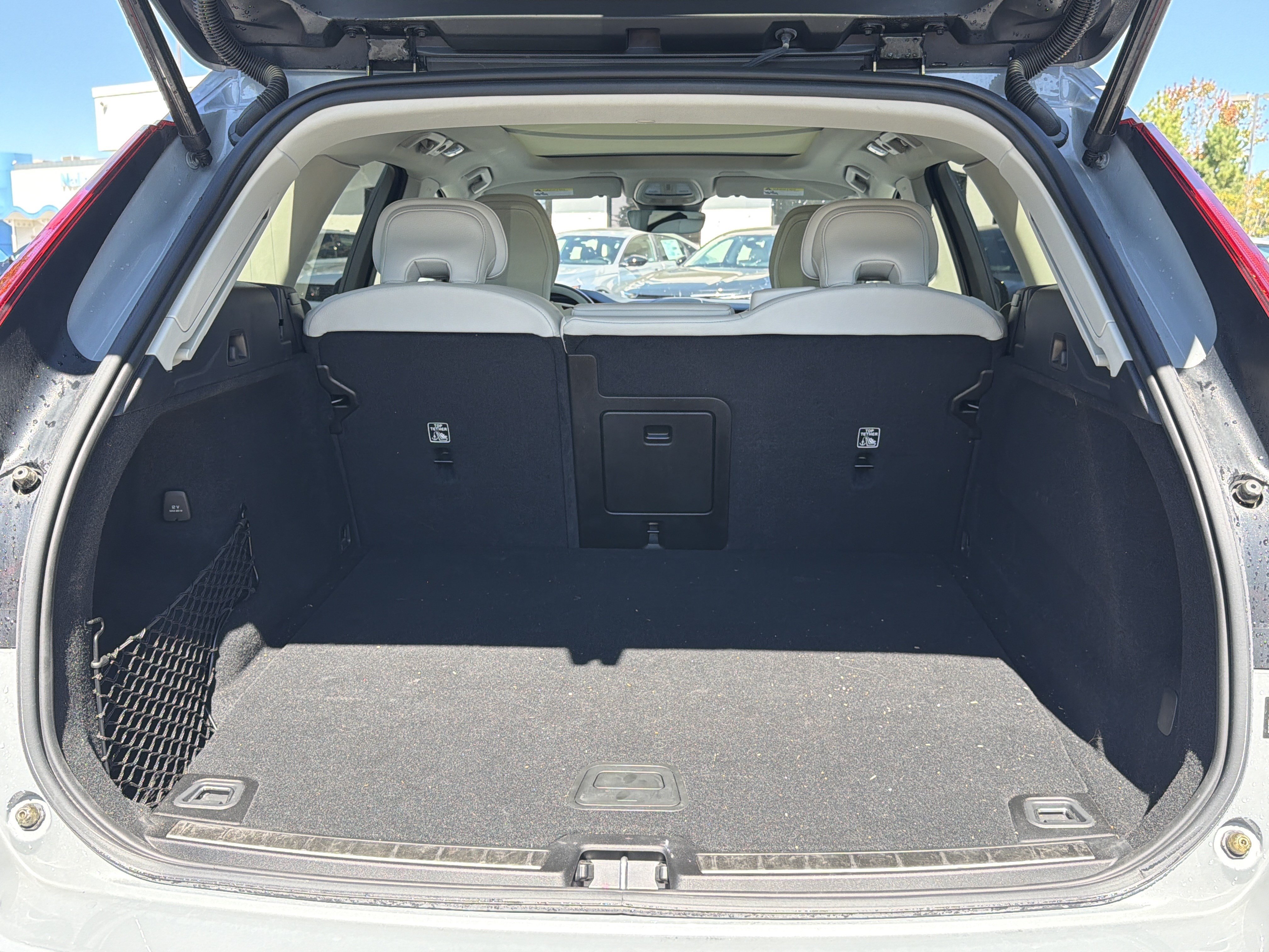 Used 2024 Volvo XC60 T8 Plus w/ Climate Package AWD/4WD image 26
