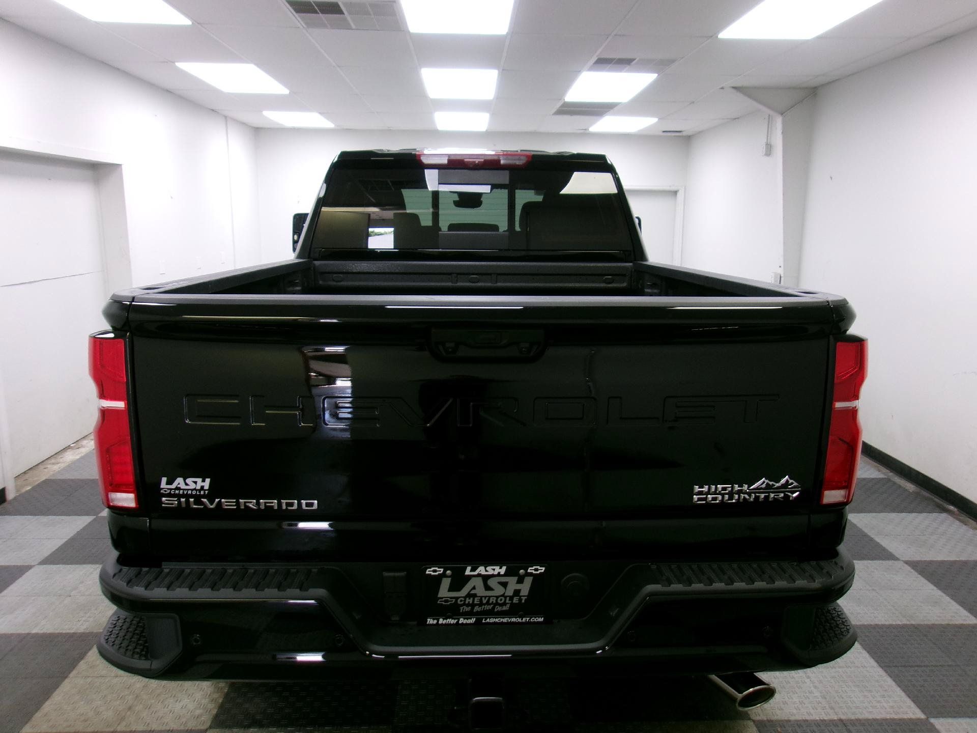 New 2026 Chevrolet Silverado 2500 High Country w/ Technology Package AWD/4WD image 12
