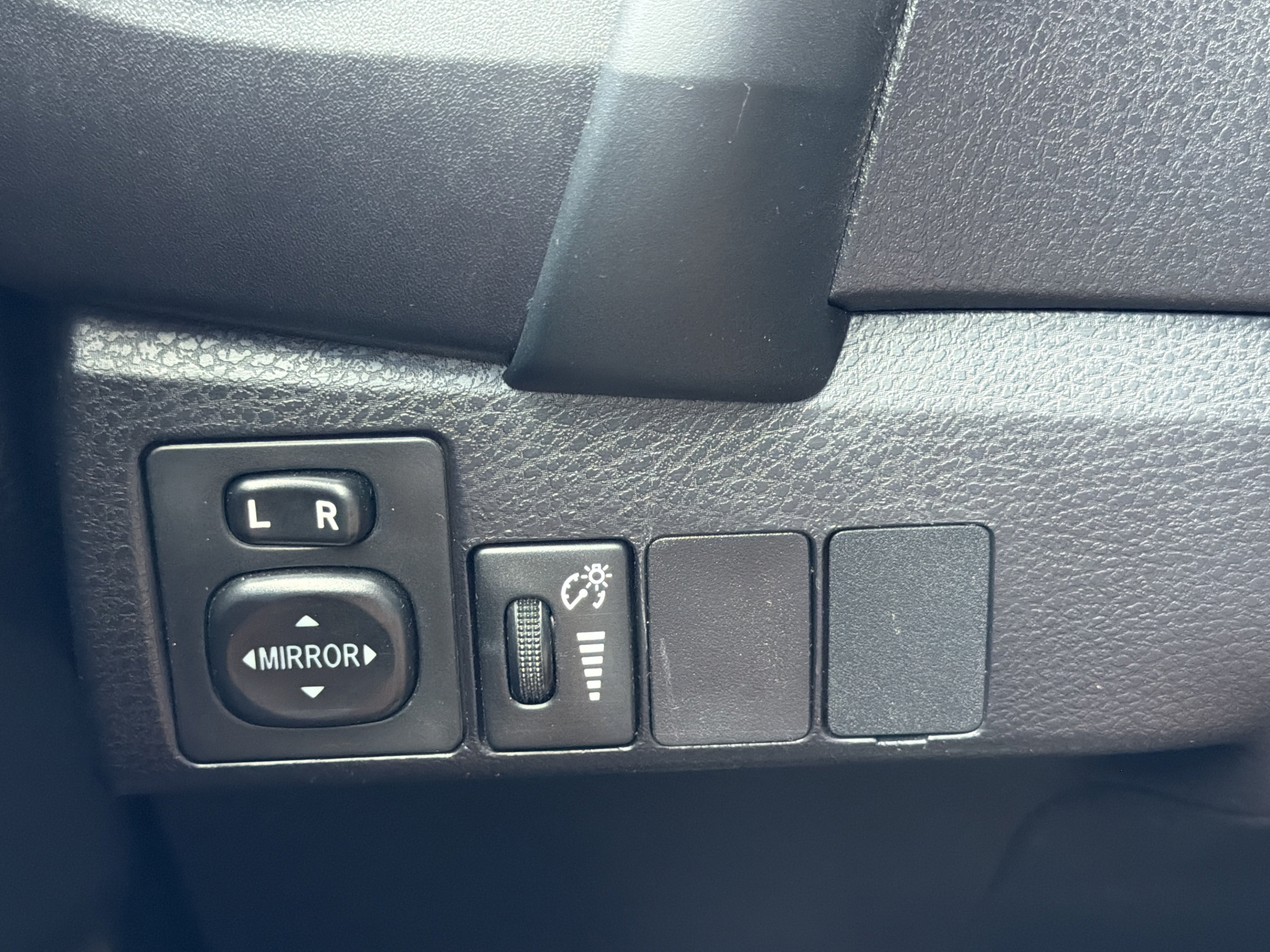 Used 2017 Toyota Corolla SE FWD image 14