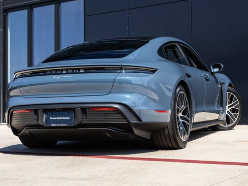 Certified 2026 Porsche Taycan AWD/4WD image 11