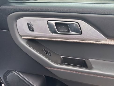 Certified 2025 Ford Explorer Active image 16