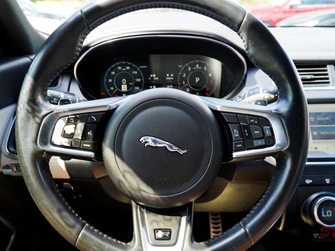 Used 2018 Jaguar E-PACE R-Dynamic HSE image 26