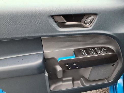 Used 2025 Ford Maverick Lobo AWD/4WD image 12