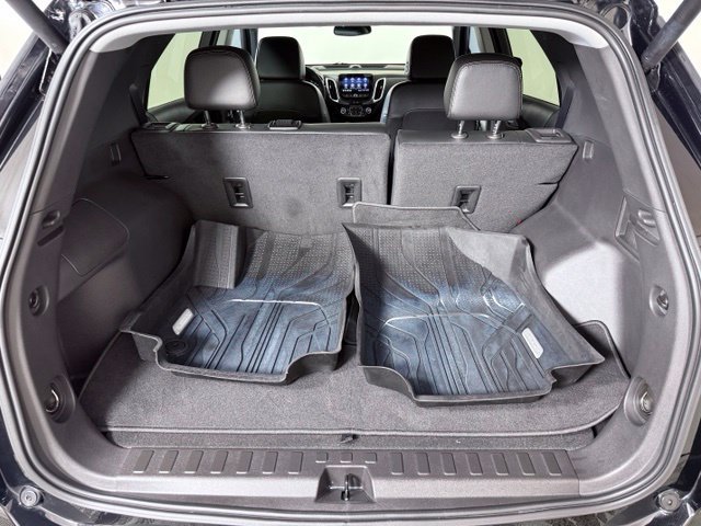Used 2023 Chevrolet Equinox Premier AWD/4WD image 22