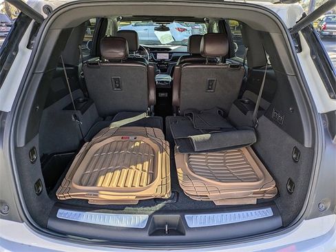 Used 2020 Cadillac XT6 Premium Luxury image 12