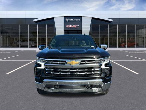 Certified 2025 Chevrolet Silverado 1500 LTZ w/ LTZ Convenience Package II image 8