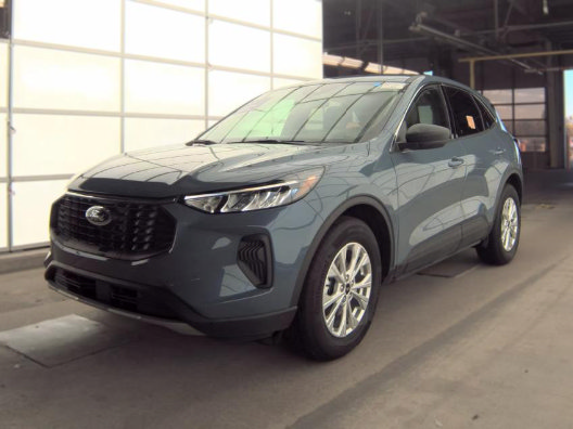 Used 2023 Ford Escape Active w/ Tech Pack #1 AWD/4WD image 2