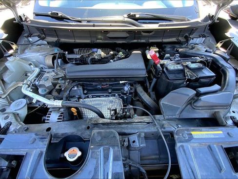 Used 2018 Nissan Rogue S image 20