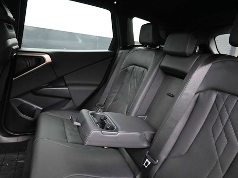 Used 2025 BMW X3 xDrive30i w/ Convenience Package image 14