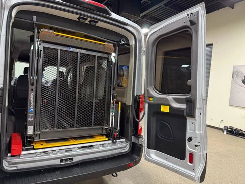 Used 2019 Ford Transit 250 148 Medium Roof image 44