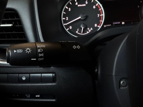 Used 2025 Nissan Rogue SV FWD image 35