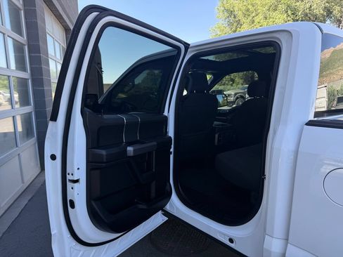 Used 2018 Ford F150 XLT w/ Equipment Group 302A Luxury AWD/4WD image 34