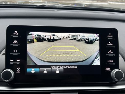 Used 2022 Honda Accord Sport image 19