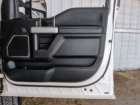 Used 2019 Ford F250 Platinum w/ Platinum Ultimate Package image 46