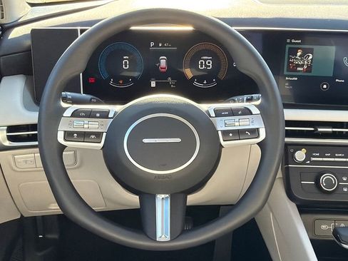 New 2026 Hyundai Tucson SE image 23