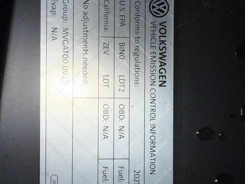 Used 2021 Volkswagen ID.4 Pro w/ ID.4 Protection Package image 32