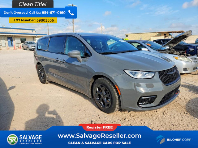 Used 2022 Chrysler Pacifica Limited w/ Uconnect Theater Family Group FWD image 5