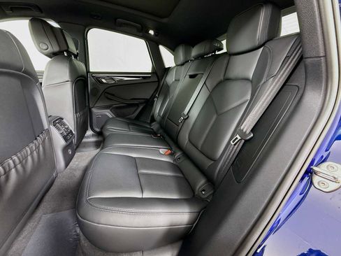 New 2026 Porsche Macan image 24