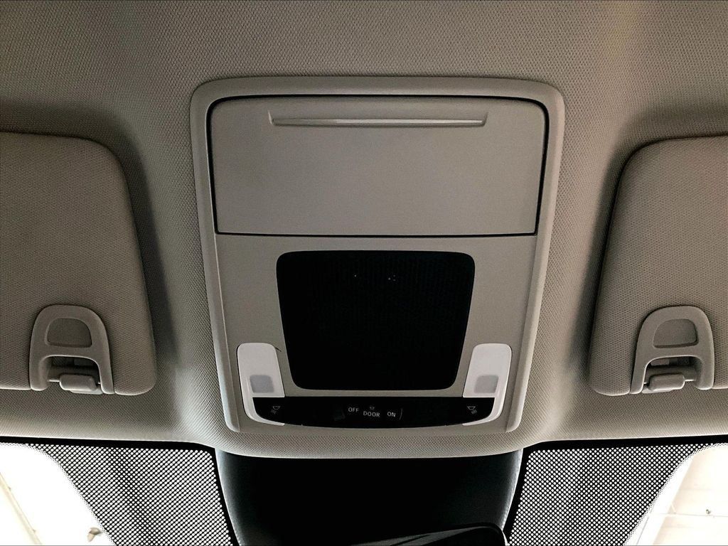 Used 2025 Honda Pilot EX-L image 23