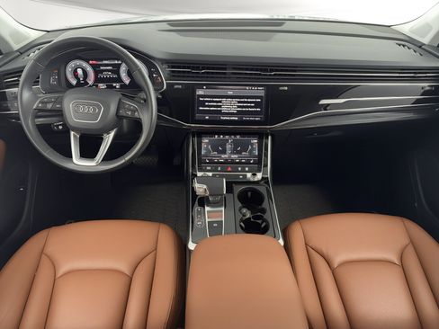 Used 2022 Audi Q7 3.0T Premium Plus w/ Premium Plus Package AWD/4WD image 19
