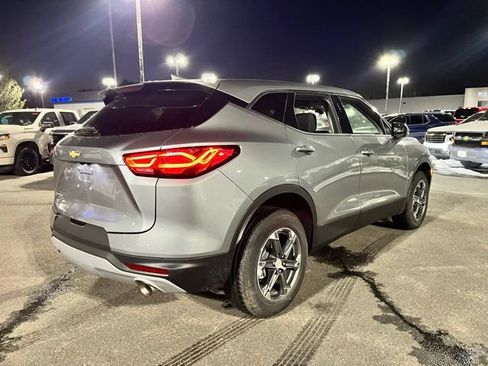 Used 2025 Chevrolet Blazer LT image 6