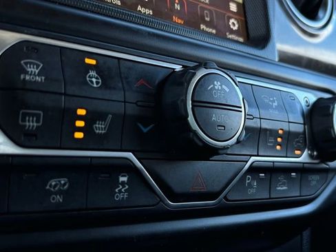 Certified 2022 Jeep Wrangler Unlimited Rubicon w/ Xtreme Recon 35" Tire Package image 40