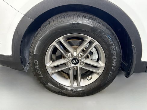 Used 2017 Hyundai Santa Fe Sport image 37