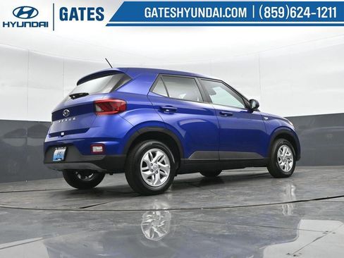 New 2025 Hyundai Venue SE FWD image 32