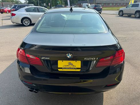 Used 2014 BMW 528i xDrive Sedan AWD/4WD image 7